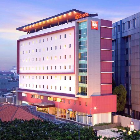 Ibis Jakarta Senen Exterior photo