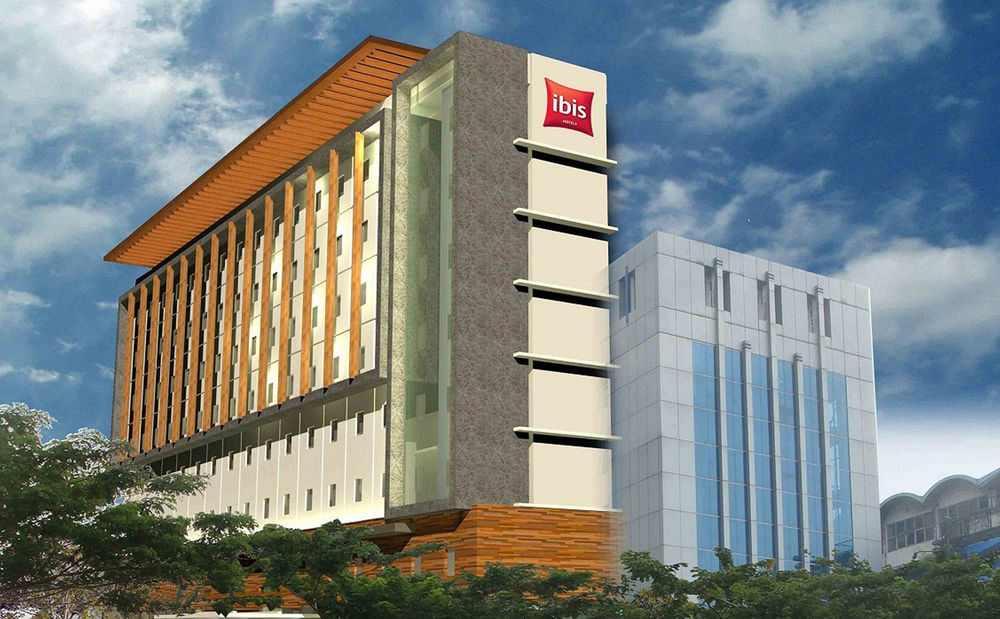 Ibis Jakarta Senen Exterior photo